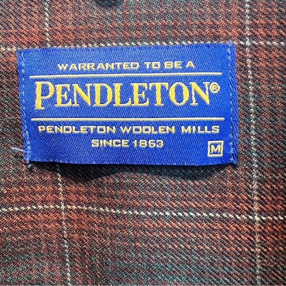 NWOT PENDLETON ZEPHYR 100% Wool Button Down Shirt w/Long Sleeves. Size Medium - Picture 4 of 7